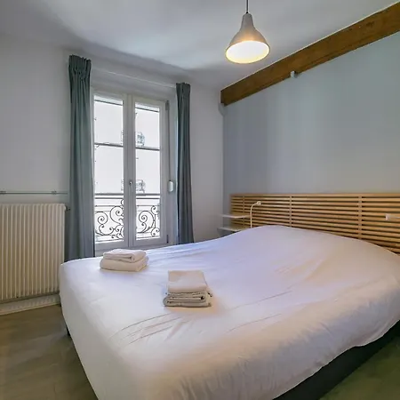 Le Rousseau Charme Et Authenticite- Srloc Apartment Dijon
